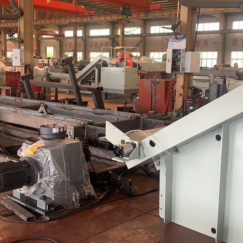 Spindleless Vneer Peeling Machine