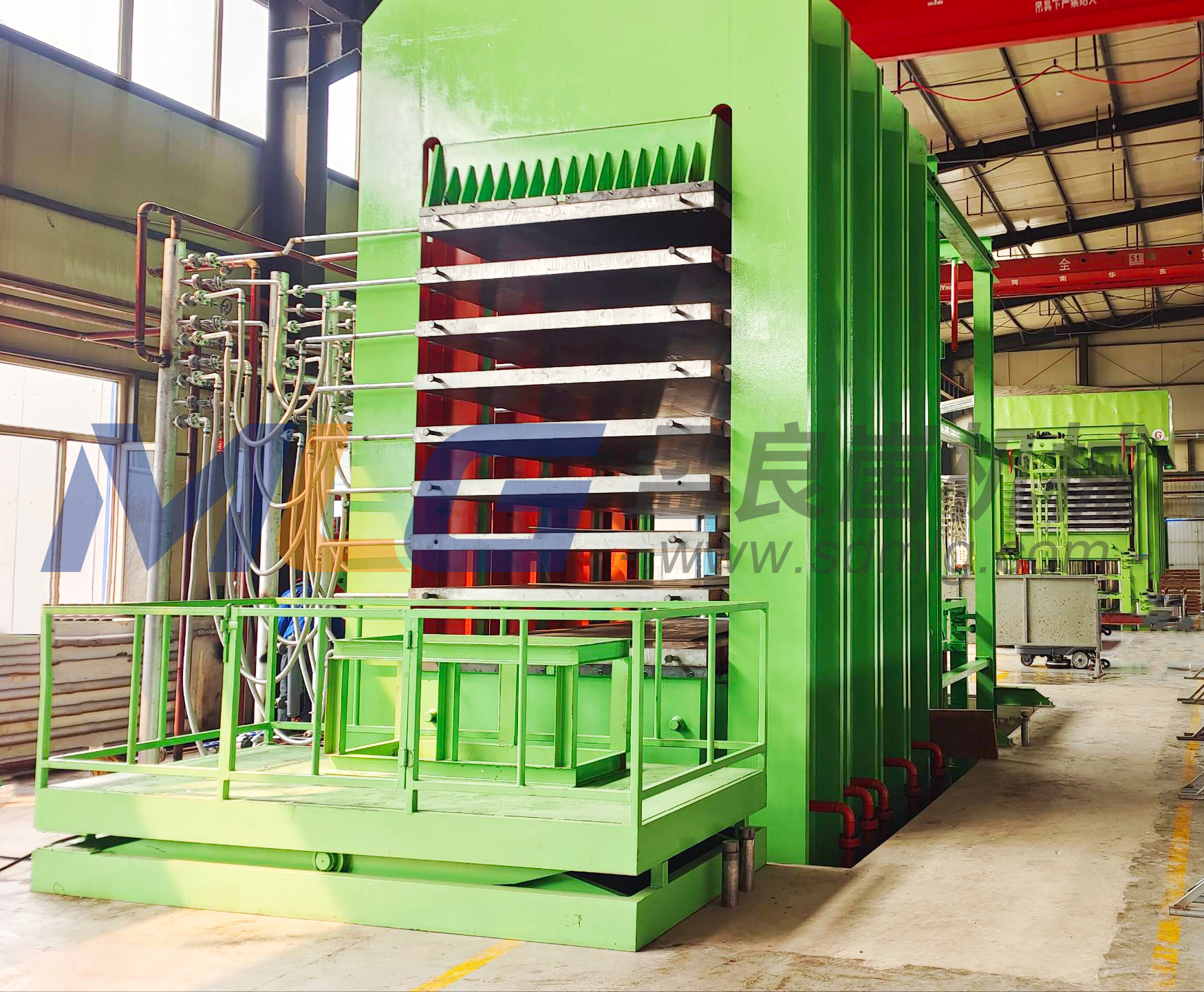 Bakelite Hot Press Machine from Our Plant Trials Successfully with Superior Performanc(图1) Bakelite Hot Press Machine from Our Plant Trials Successfully with Superior Performanc(图1)